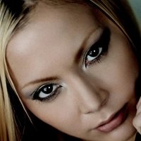 Anna Kazuki Nagie