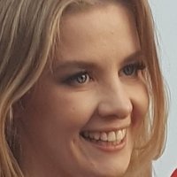 Anna Powierza Nagie