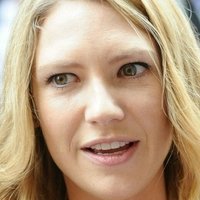 Anna Torv Nagie