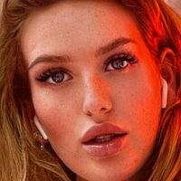 Anniee Charlottee Nagie