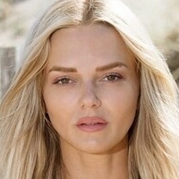 Anouchka Lou Nagie