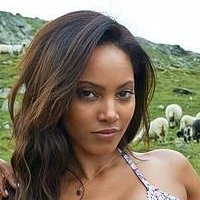 Ariel Meredith Nagie