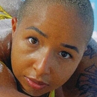 Bahayogi Alex Kaufmann Nagie