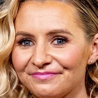 Beverley Mitchell Nagie