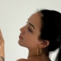 Bunny Mia Nagie