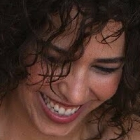 Cantora Flora Matos Nagie