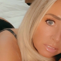 christie_kane Nagie