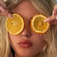 Dominique Elwes Nagie