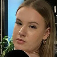 Ellie Nagie