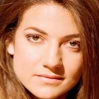 Esther Garrel Nagie