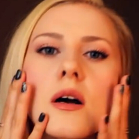 Gentle Whispering ASMR Nagie
