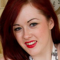 Housewife Rose Nagie