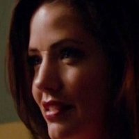 Julie Gonzalo Nagie