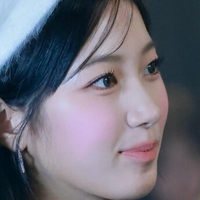 Kazuha Nakamura 中村 一葉 Nagie
