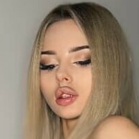 kriss_tinaaa Nagie