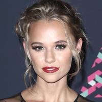 Madison Iseman Nagie