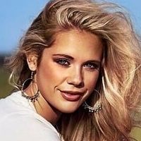Megan Moroney Nagie