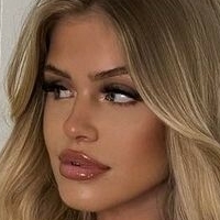 Melaniethrr Nagie