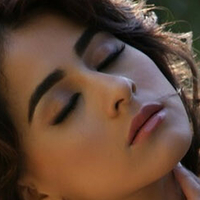miavalentina Nagie