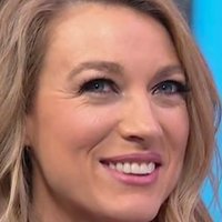 Natalie Zea Nagie