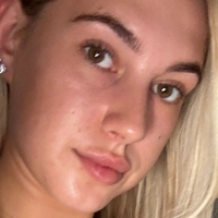 Oliviaus Nagie