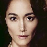 Sandrine Holt Nagie