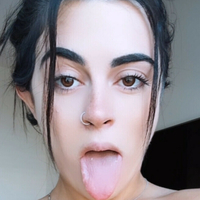 Shania Valero Nagie