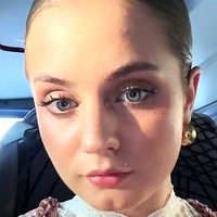 Sophie Breuer Nagie