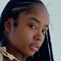 theniknikcourtney Nagie