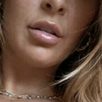 Toni Leza Nagie